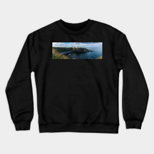 Panorama of Dunnottar castle in Aberdeenshire, Scotland Crewneck Sweatshirt